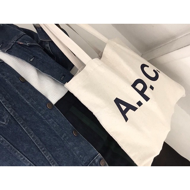 『A.P.C（アーペーセー）』のトートバッグ